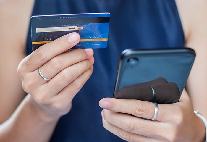 Hackear Facebook sin tarjeta de crédito: ¿Es posible hacerlo de manera segura?